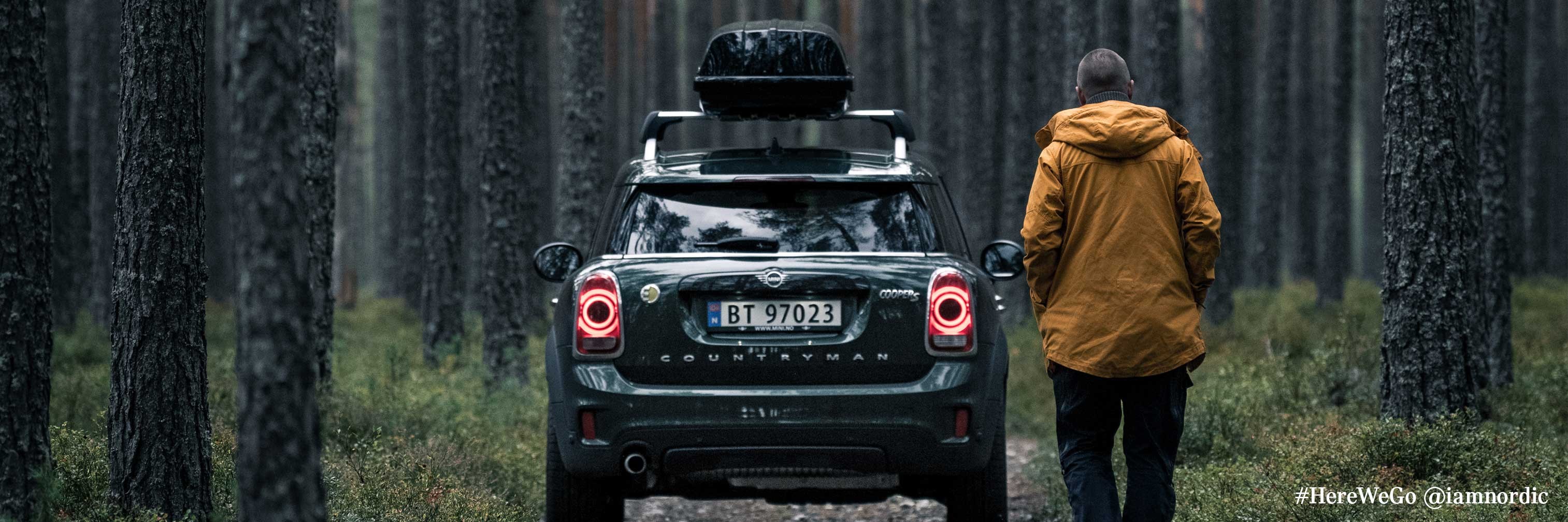 MINI Countryman – strešni transportni sistem – držalo za smuči in snežne deske MINI Countryman – strešni transportni sistem – držalo za smuči in snežne deske